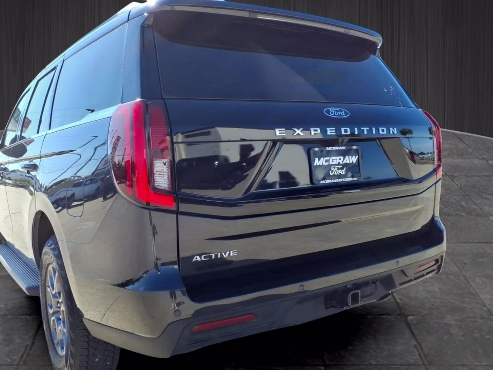 2025 Gray Metallic Ford Expedition Active 4X4 SUV