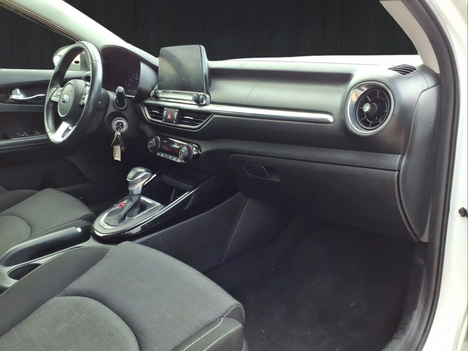 2019 Clear White Kia Forte S FWD Sedan