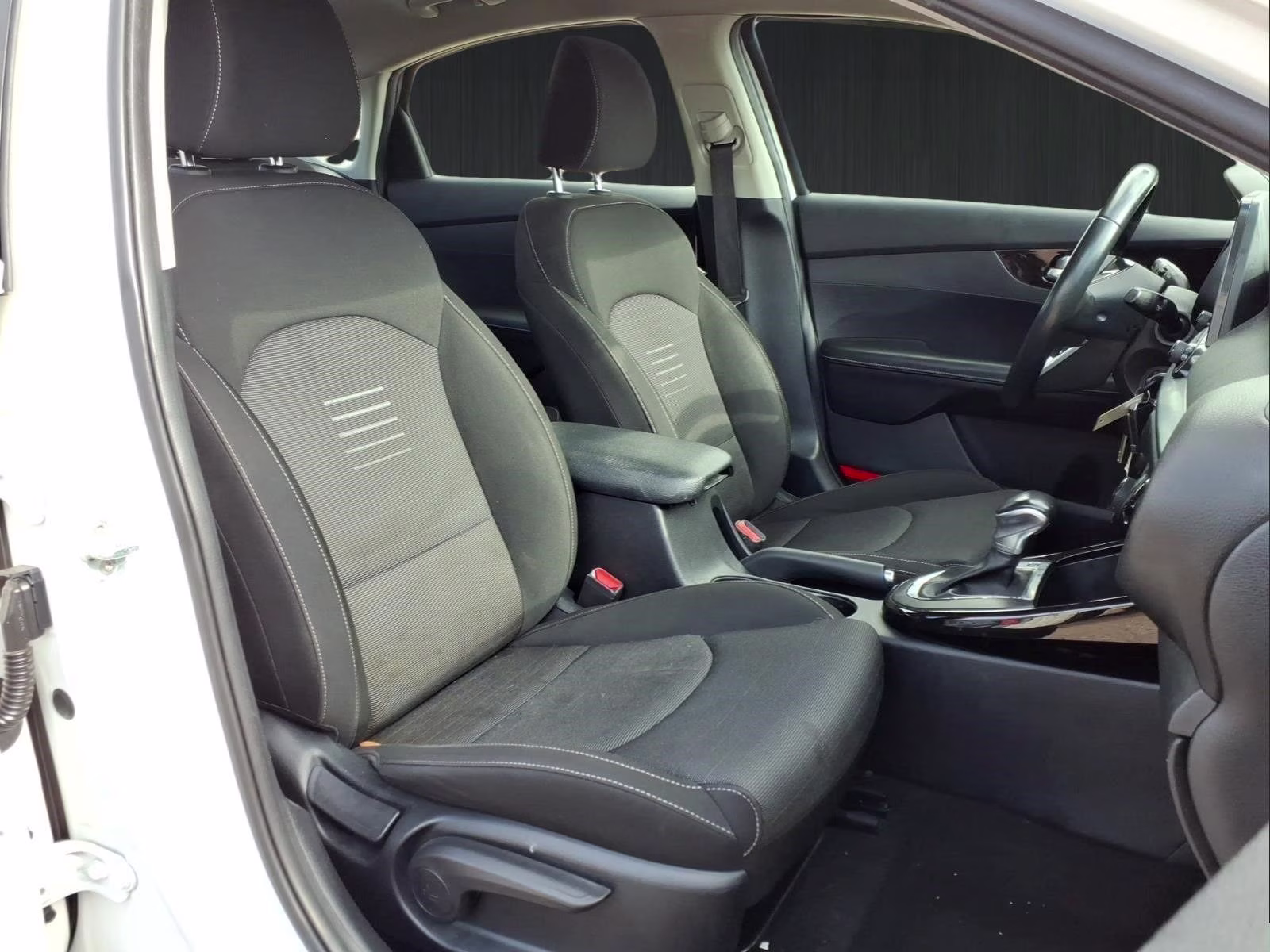 2019 Clear White Kia Forte S FWD Sedan