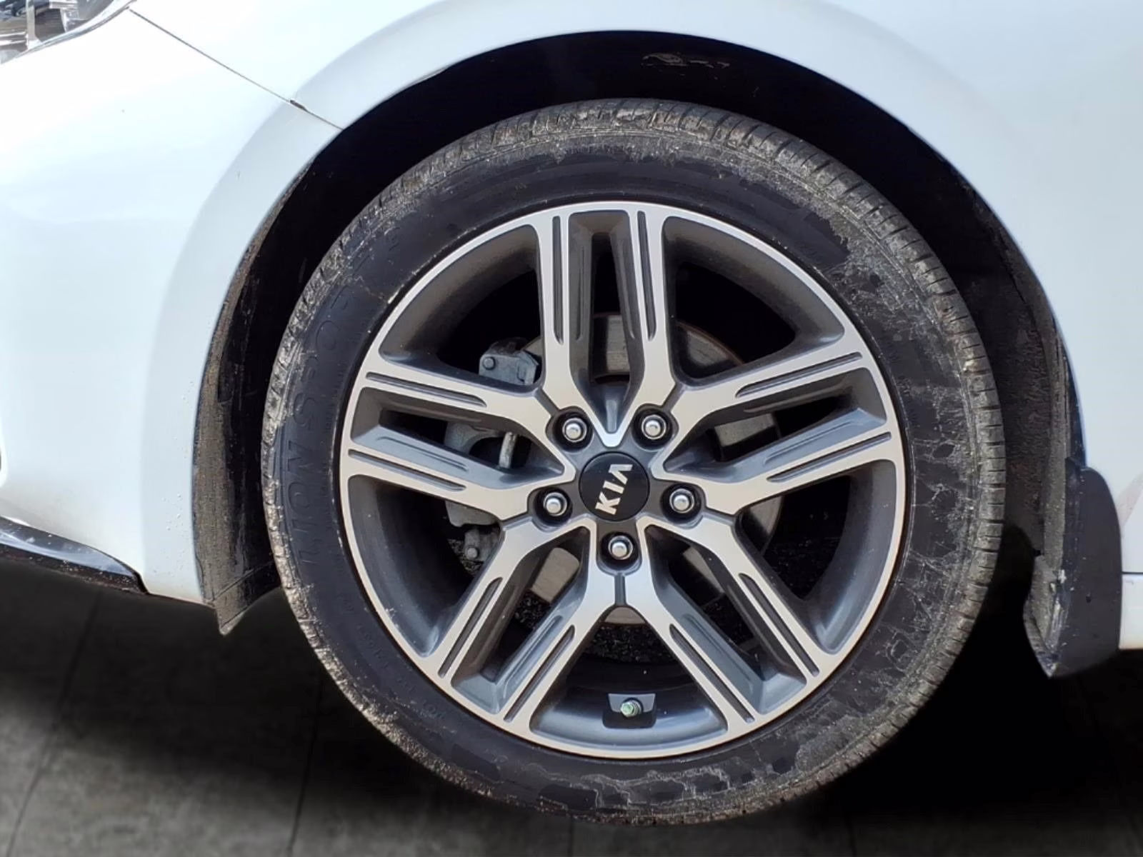 2019 Clear White Kia Forte S FWD Sedan