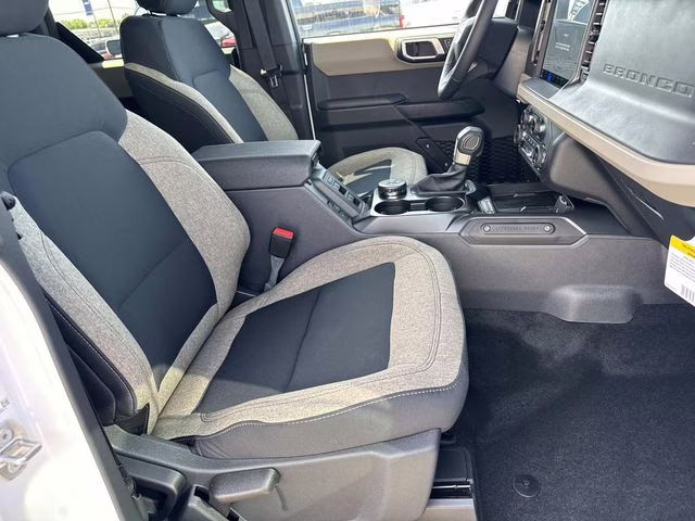 2026 Oxford White Ford Bronco Big Bend 4X4 SUV
