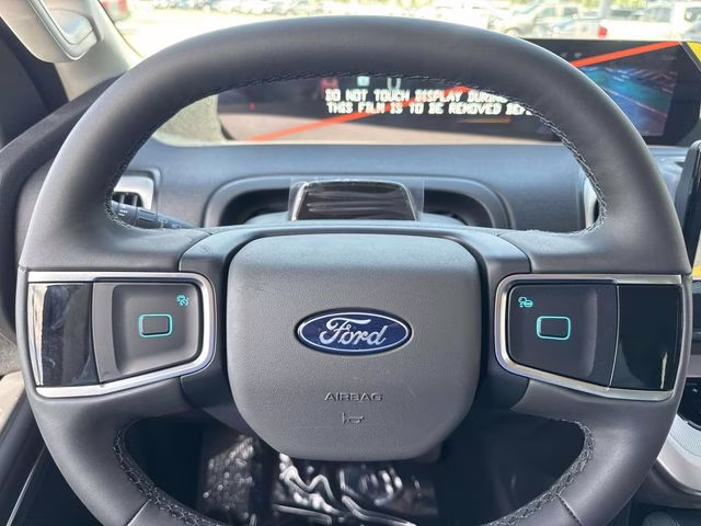 2026 Oxford White Ford Expedition Active RWD SUV