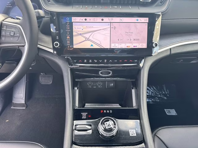 2026 Diamond Black Crystal Pearlcoat Jeep Grand Cherokee L Limited 4X4 SUV