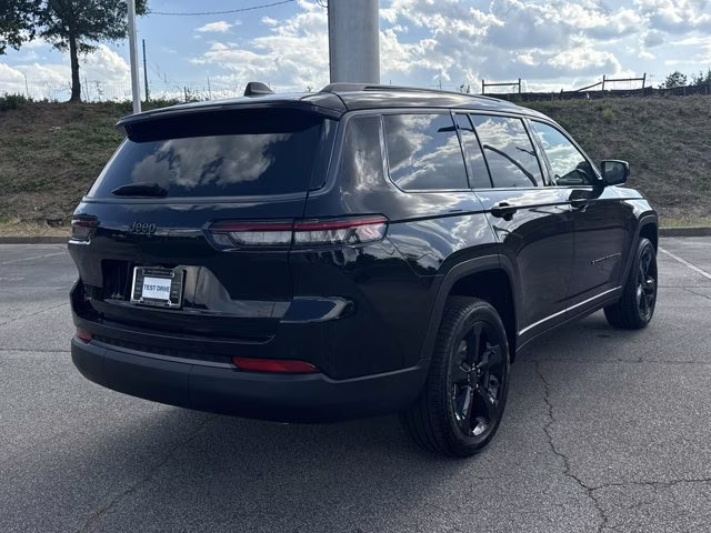 2026 Diamond Black Crystal Pearlcoat Jeep Grand Cherokee L Limited 4X4 SUV