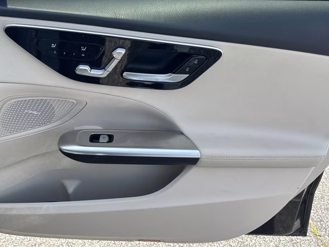 2025 Obsidian Black Metallic Mercedes-Benz C-Class C 300 RWD Sedan