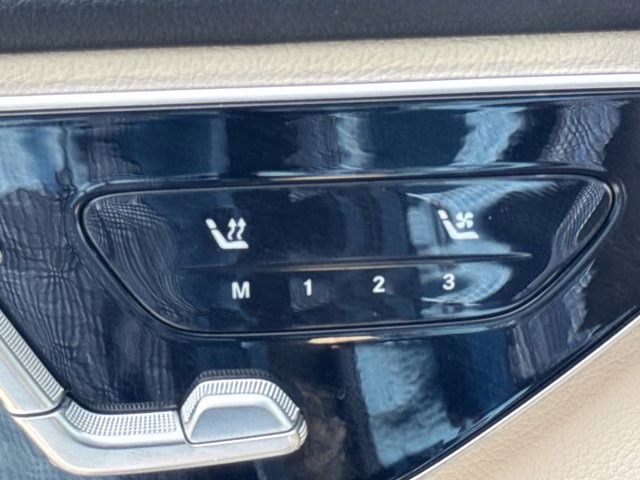 2025 Obsidian Black Metallic Mercedes-Benz C-Class C 300 RWD Sedan