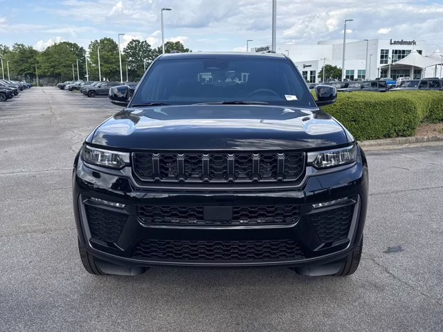 2026 Diamond Black Crystal Pearlcoat Jeep Grand Cherokee L Limited 4X4 SUV