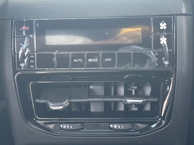 2026 Diamond Black Crystal Pearlcoat Jeep Grand Cherokee L Limited 4X4 SUV