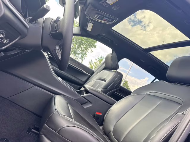 2026 Diamond Black Crystal Pearlcoat Jeep Grand Cherokee L Limited 4X4 SUV