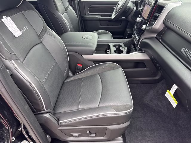 2026 Diamond Black Crystal Pearlcoat Ram 2500 Laramie 4X4 Truck