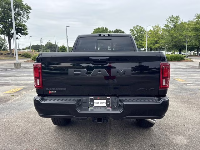 2026 Diamond Black Crystal Pearlcoat Ram 2500 Laramie 4X4 Truck