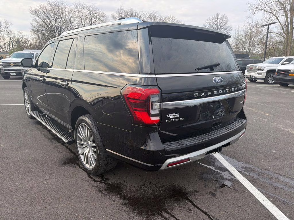 2022 Black Metallic Ford Expedition Max Platinum 4X4 SUV