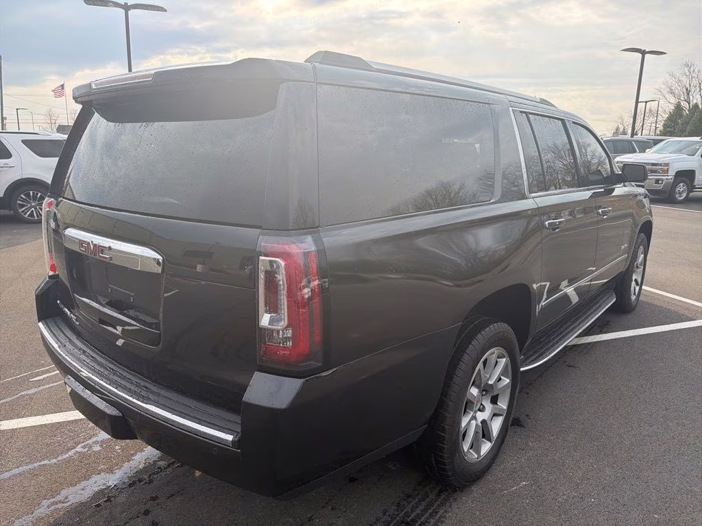 2020 Carbon Black Metallic GMC Yukon XL Denali 4X4 SUV