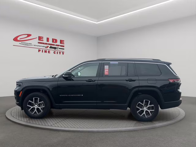 2023 Diamond Black Crystal Pearlcoat Jeep Grand Cherokee L Limited 4X4 SUV