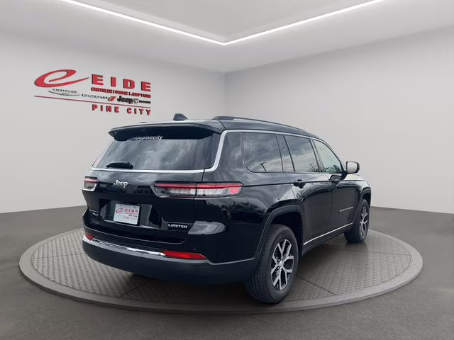 2023 Diamond Black Crystal Pearlcoat Jeep Grand Cherokee L Limited 4X4 SUV