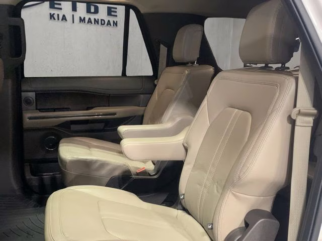 2021 Star White Metallic Tri-Coat Ford Expedition Max Limited 4X4 SUV