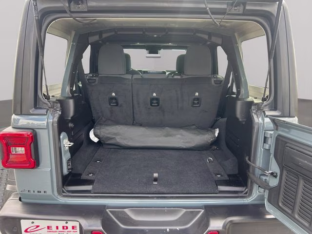 2024 Anvil Clear Coat Jeep Wrangler Willys 4X4 SUV