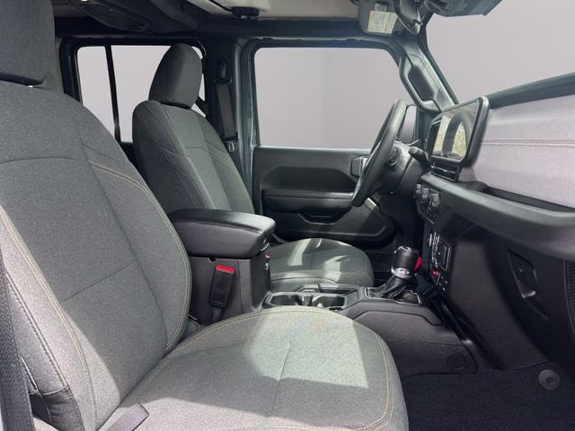 2024 Anvil Clear Coat Jeep Wrangler Willys 4X4 SUV