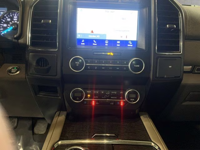 2021 Star White Metallic Tri-Coat Ford Expedition Max Limited 4X4 SUV