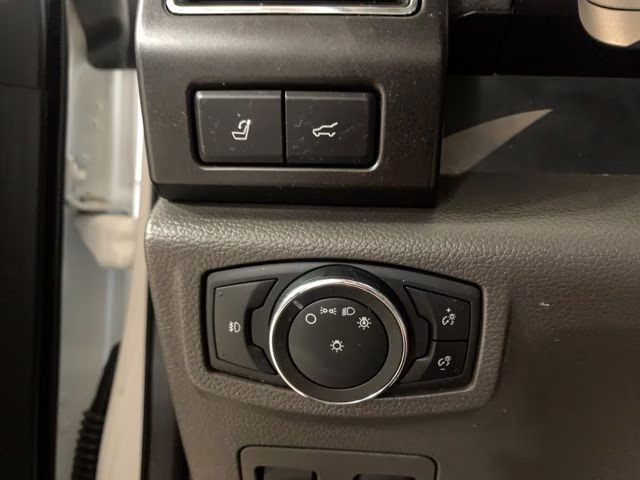 2021 Star White Metallic Tri-Coat Ford Expedition Max Limited 4X4 SUV