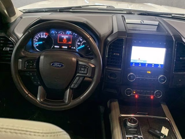 2021 Star White Metallic Tri-Coat Ford Expedition Max Limited 4X4 SUV