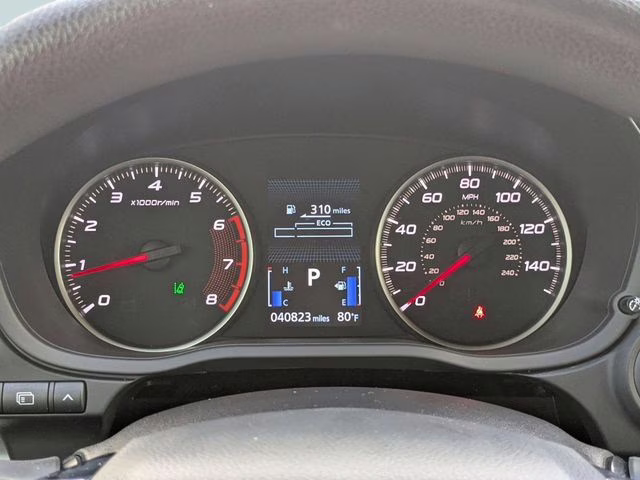 2022 Alloy Silver Metallic Mitsubishi Eclipse Cross ES FWD SUV