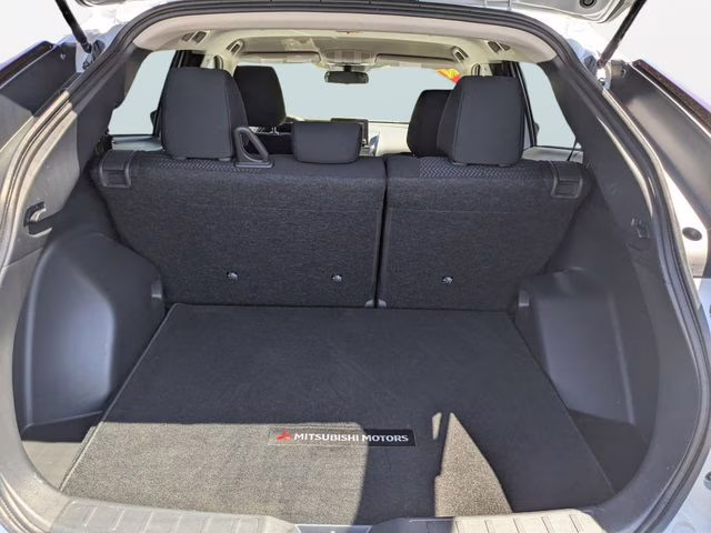 2025 White Diamond Mitsubishi Eclipse Cross LE 4X4 SUV