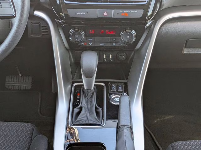 2025 White Diamond Mitsubishi Eclipse Cross LE 4X4 SUV