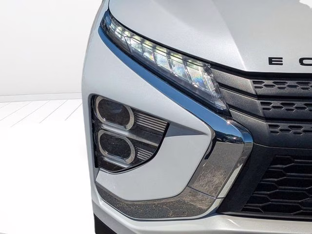 2025 White Diamond Mitsubishi Eclipse Cross LE 4X4 SUV