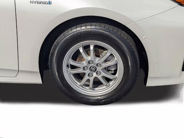 2022 Wind Chill Pearl Toyota Prius LE FWD Hatchback