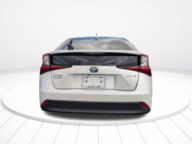 2022 Wind Chill Pearl Toyota Prius LE FWD Hatchback