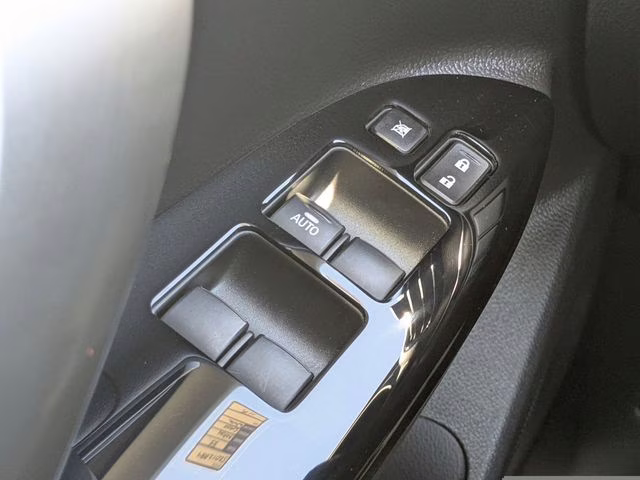 2025 White Diamond Mitsubishi Eclipse Cross LE 4X4 SUV