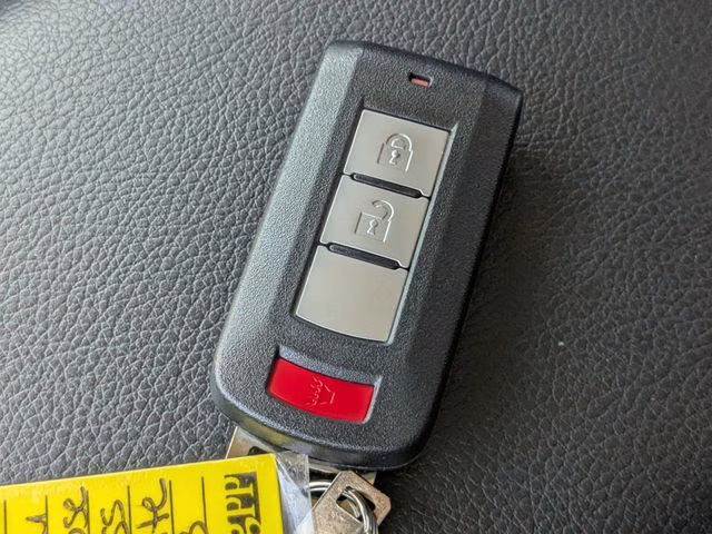 2025 White Diamond Mitsubishi Eclipse Cross LE 4X4 SUV