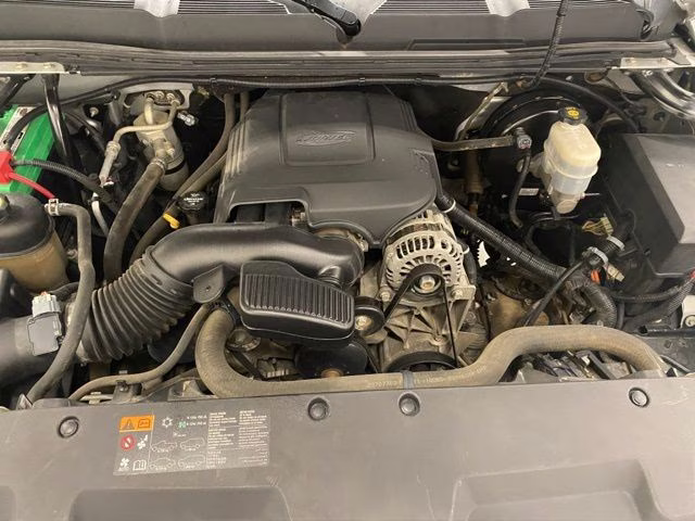 2012 Silver Ice Metallic Chevrolet Silverado 1500 LT 4X4 Truck