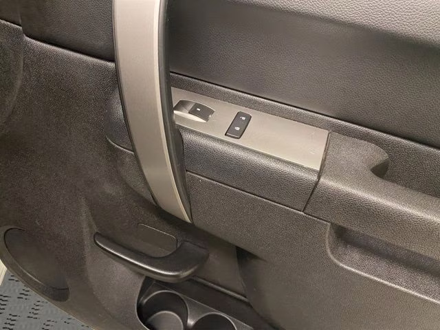 2012 Silver Ice Metallic Chevrolet Silverado 1500 LT 4X4 Truck