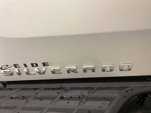 2012 Silver Ice Metallic Chevrolet Silverado 1500 LT 4X4 Truck