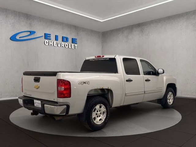 2012 Silver Ice Metallic Chevrolet Silverado 1500 LT 4X4 Truck
