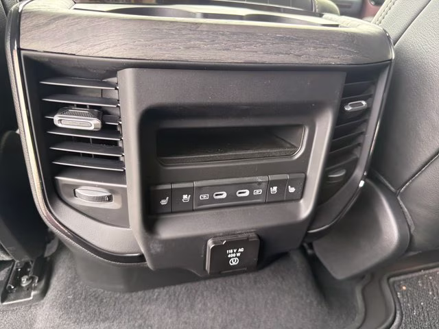 2026 Diamond Black Crystal Pearlcoat Ram 1500 Limited 4X4 Truck