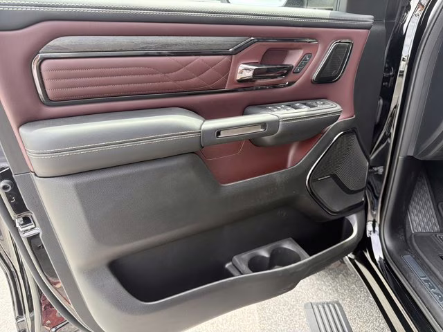 2026 Diamond Black Crystal Pearlcoat Ram 1500 Limited 4X4 Truck