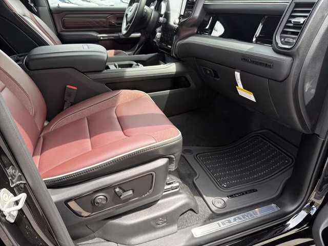 2026 Diamond Black Crystal Pearlcoat Ram 1500 Limited 4X4 Truck