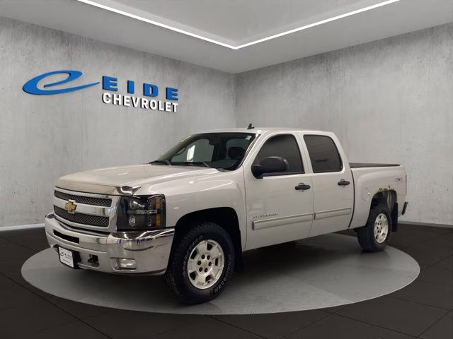 2012 Silver Ice Metallic Chevrolet Silverado 1500 LT 4X4 Truck