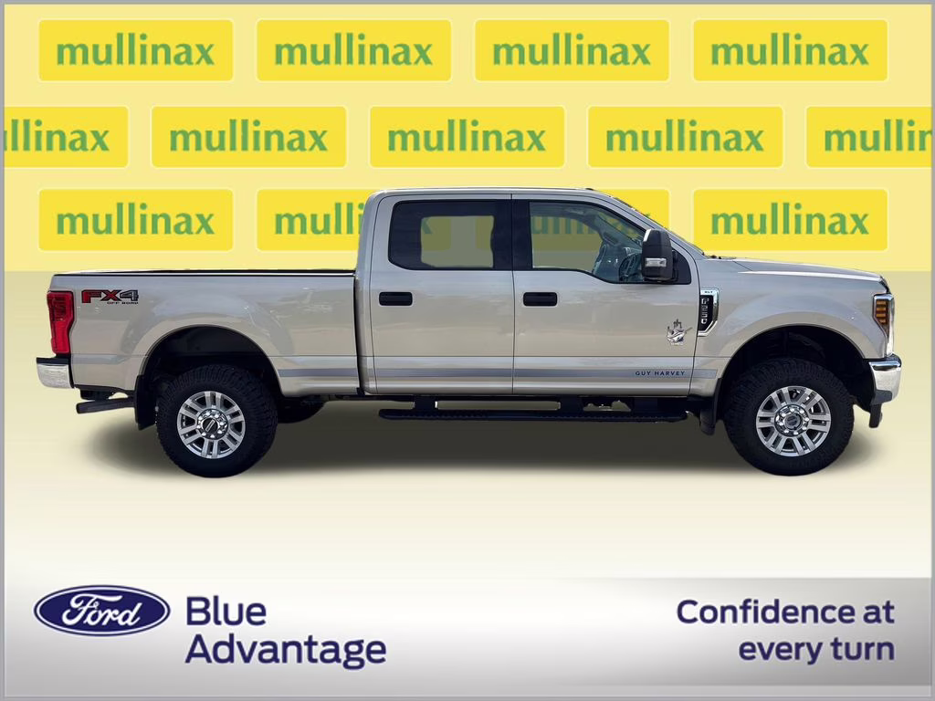 2018 White Gold Metallic Ford Super Duty F-250 SRW XLT 4X4 Truck