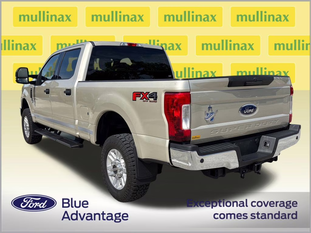 2018 White Gold Metallic Ford Super Duty F-250 SRW XLT 4X4 Truck