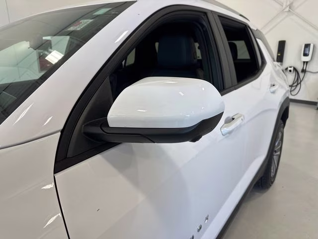 2025 Summit White Chevrolet Equinox LT FWD SUV