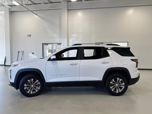 2025 Summit White Chevrolet Equinox LT FWD SUV