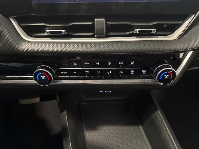 2025 Summit White Chevrolet Equinox LT FWD SUV