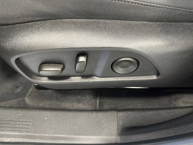 2025 Summit White Chevrolet Equinox LT FWD SUV