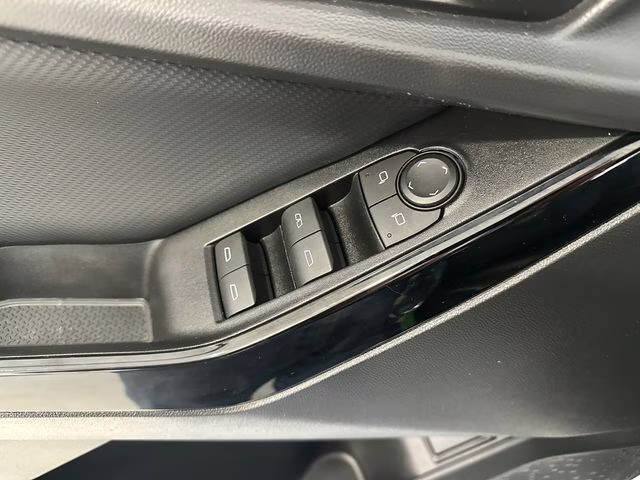 2025 Summit White Chevrolet Equinox LT FWD SUV