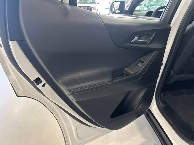 2025 Summit White Chevrolet Equinox LT FWD SUV