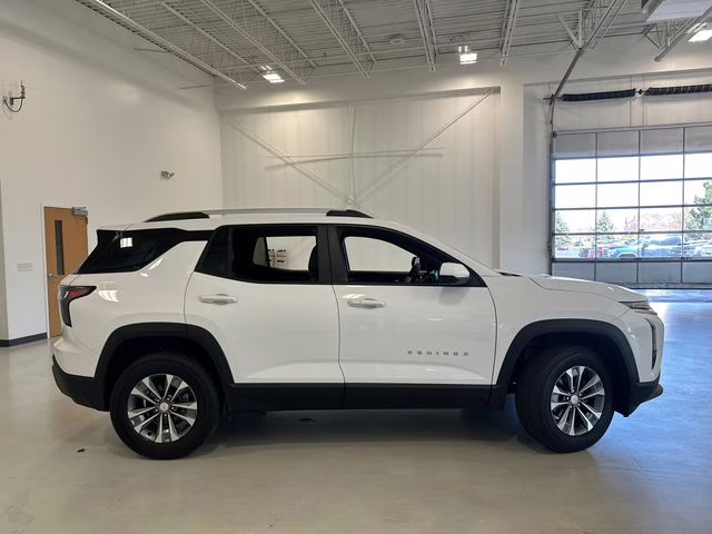 2025 Summit White Chevrolet Equinox LT FWD SUV